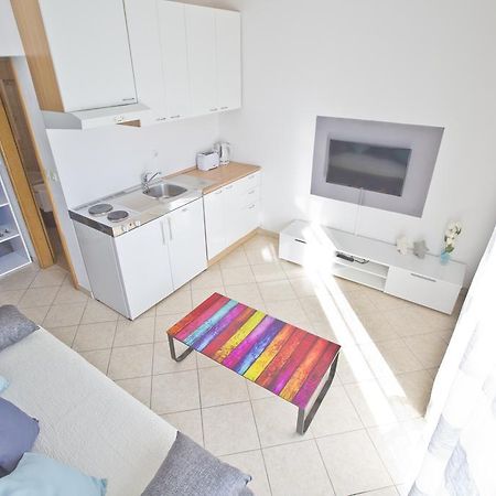 Apartment Zdravka Хвар Екстер'єр фото