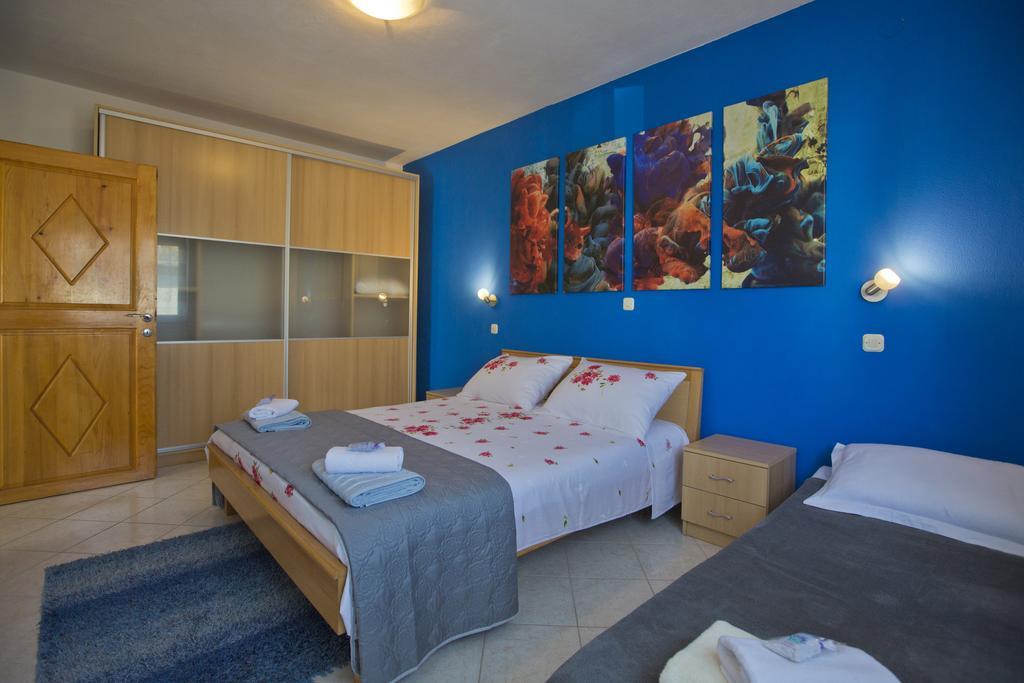 Apartment Zdravka Хвар Екстер'єр фото